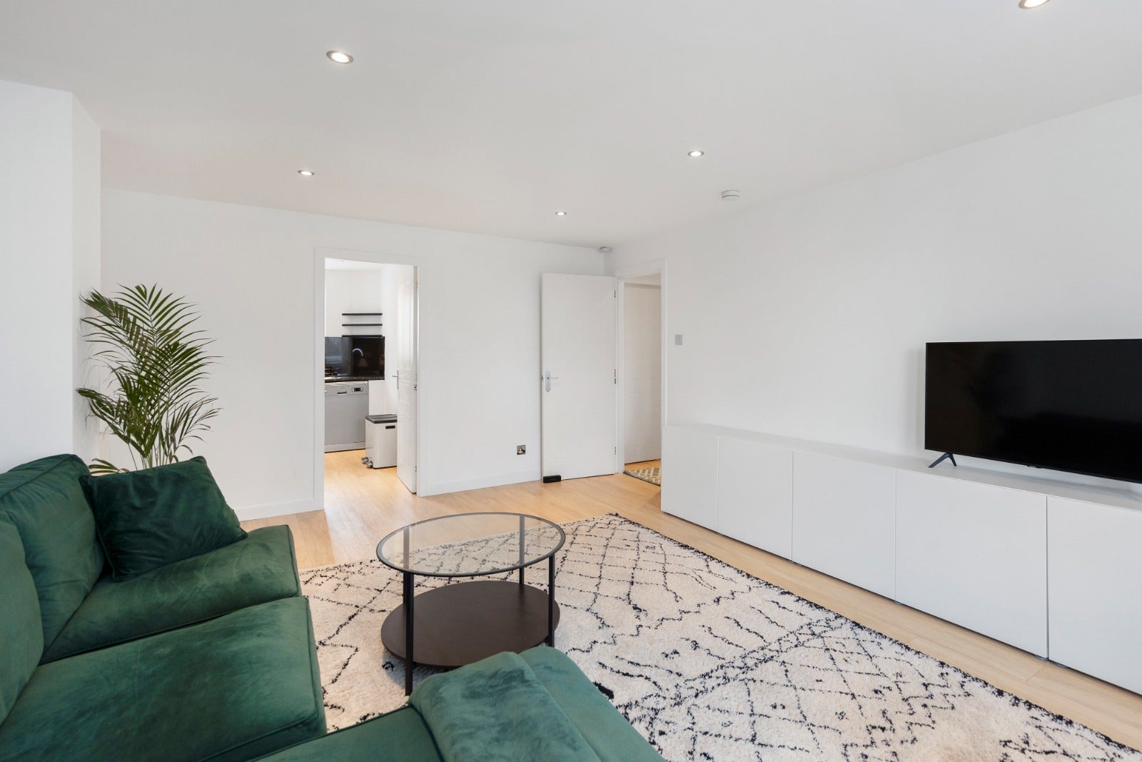 Flat Craigend Park in City of Edinburgh