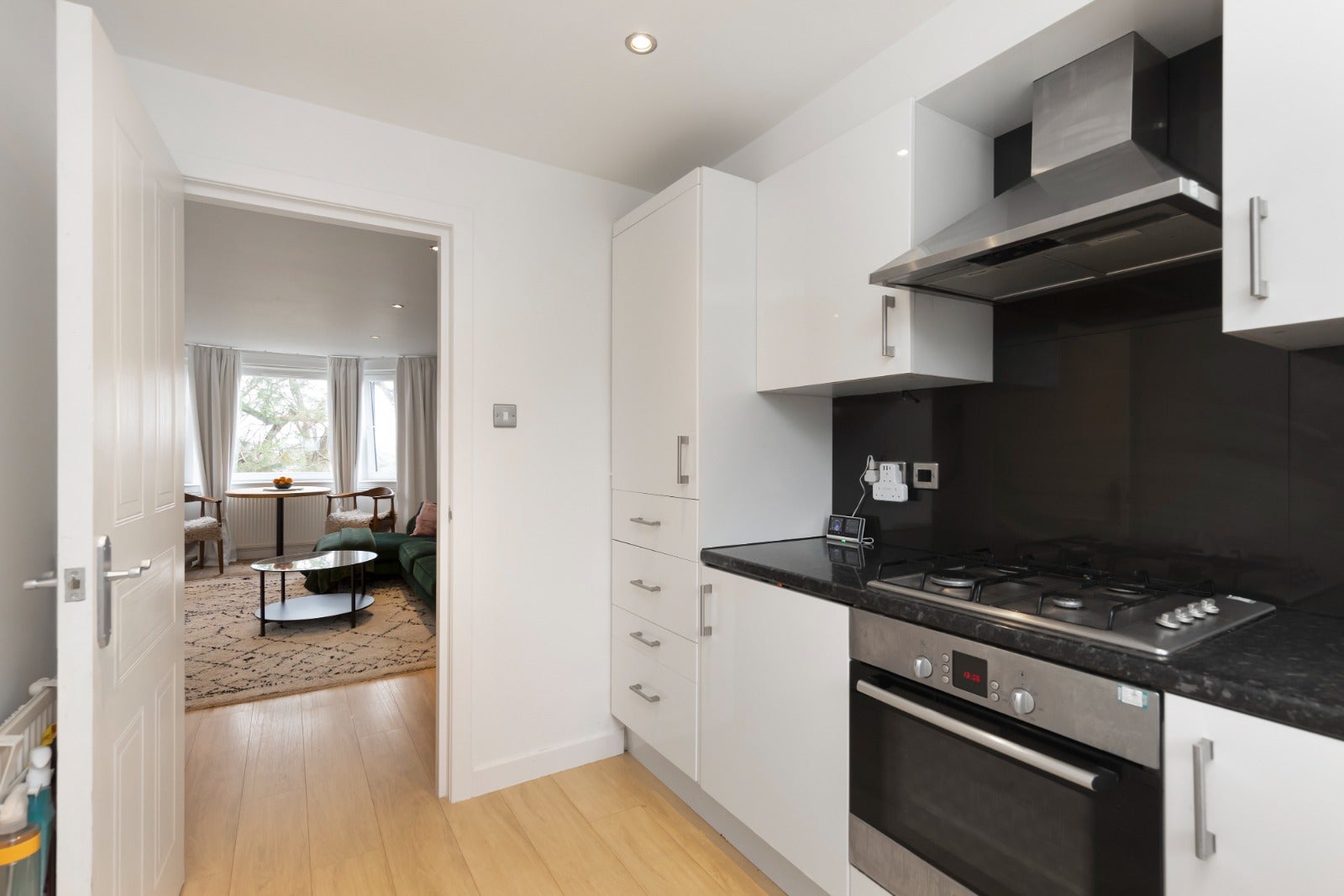 Flat Craigend Park in City of Edinburgh