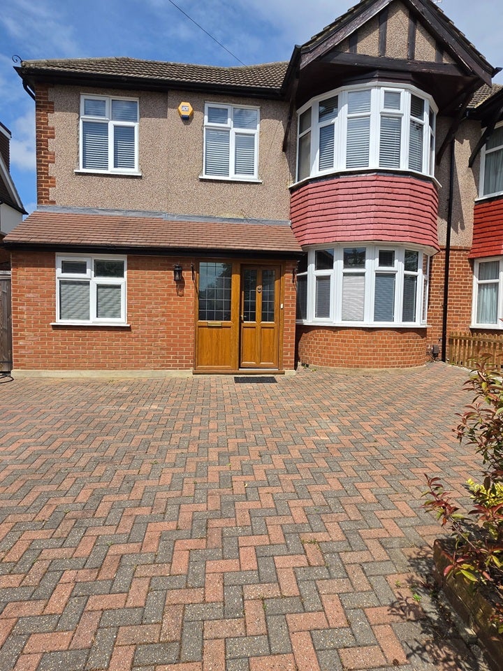 House Elgar Avenue in Greater London