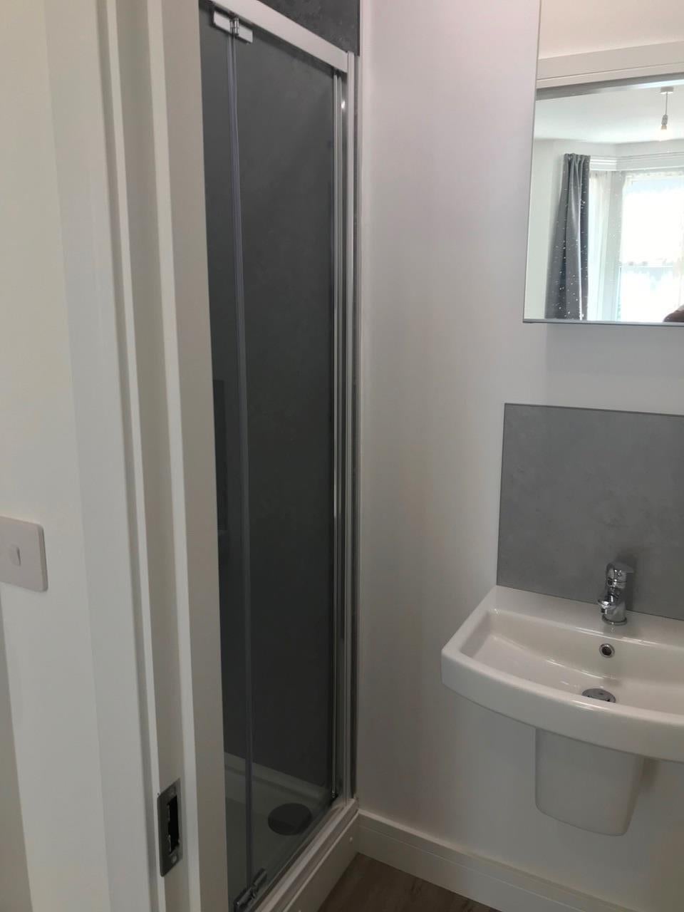 Flat Huxley Road in Greater London