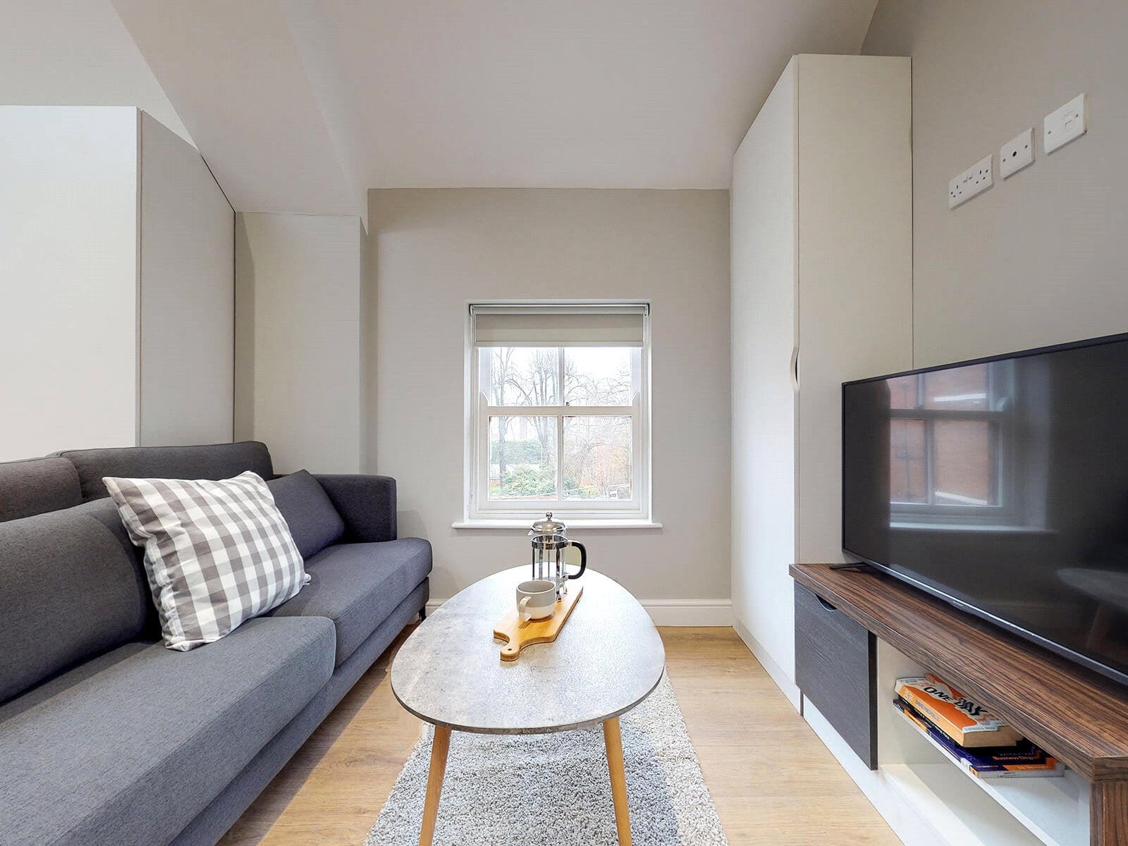 Flat Springfield Mount in Leeds