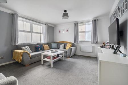 Flat Elm Park in Reading