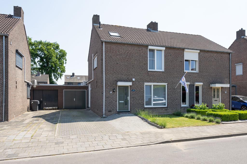 Huis Heer Gosewijnstraat 14 in Born