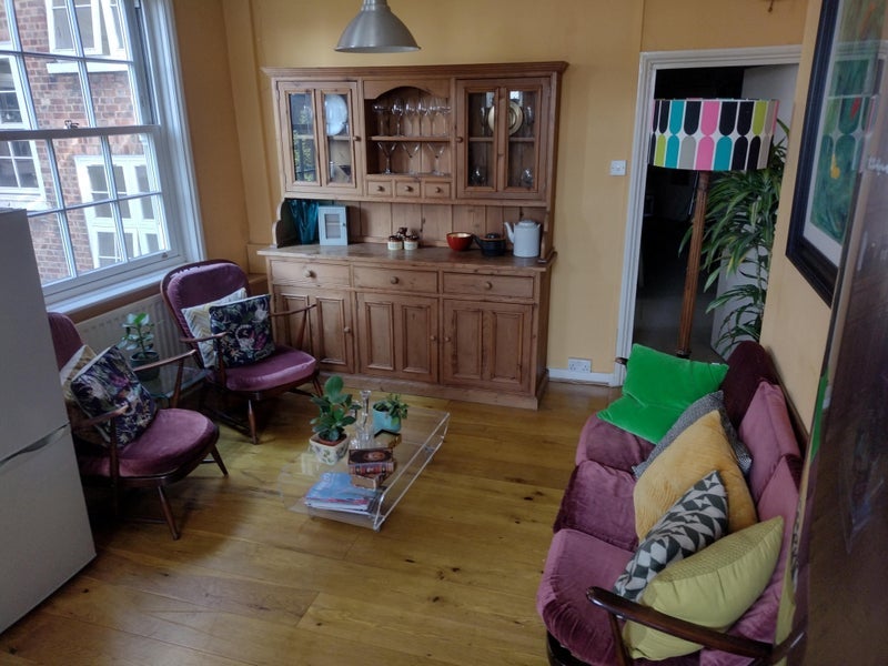 Room Pemberton Gardens in Greater London