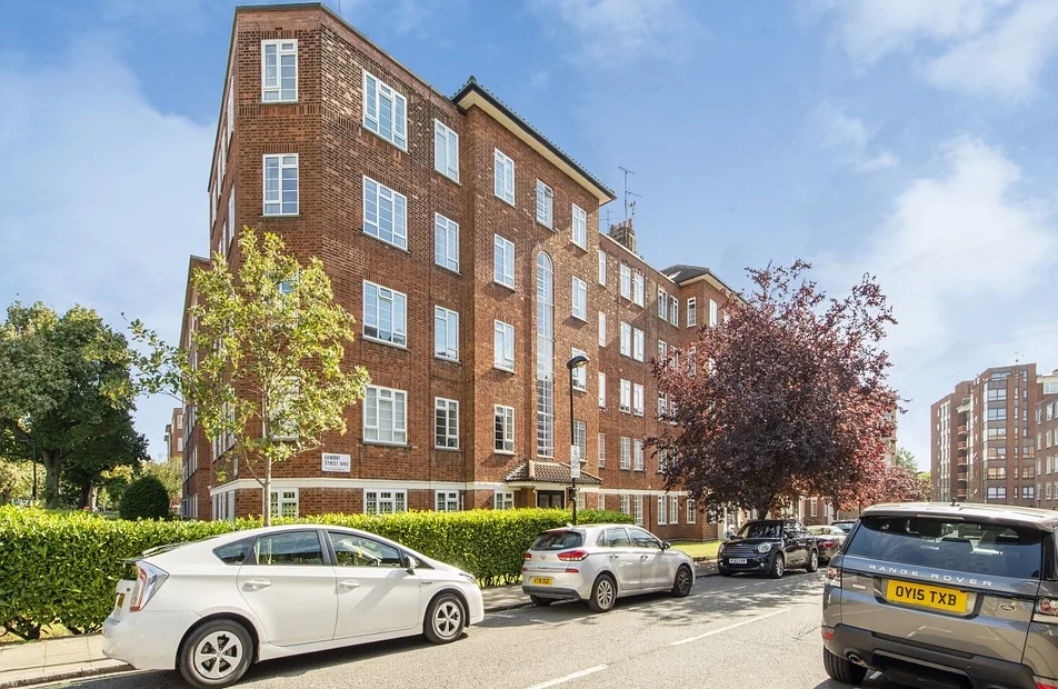 Flat Eamont Street in City of Westminster
