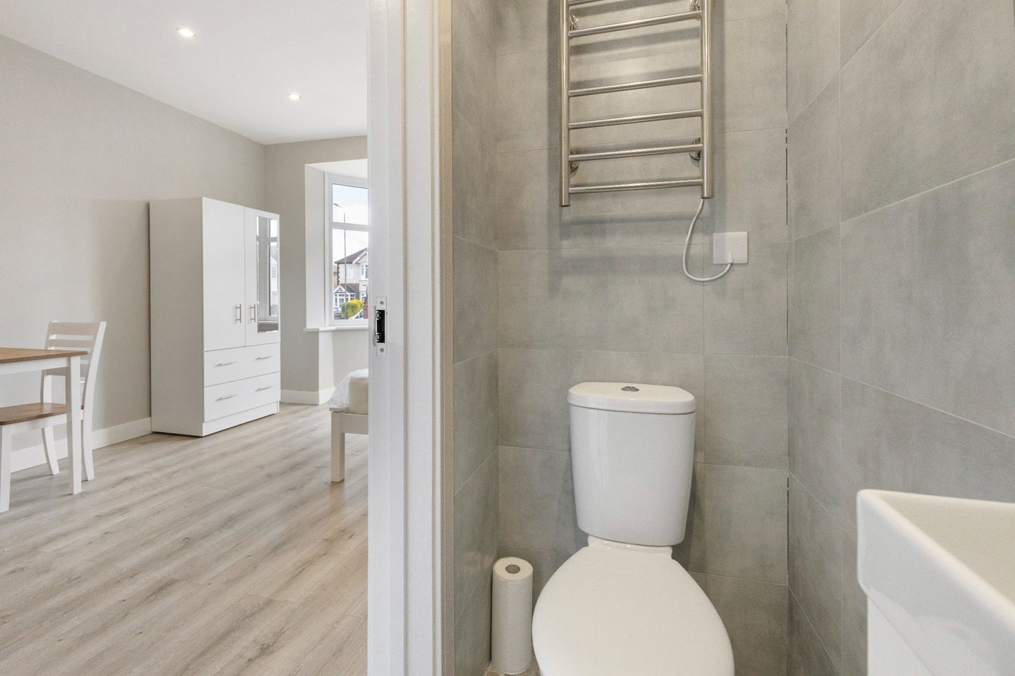 Room Green Lane in Greater London