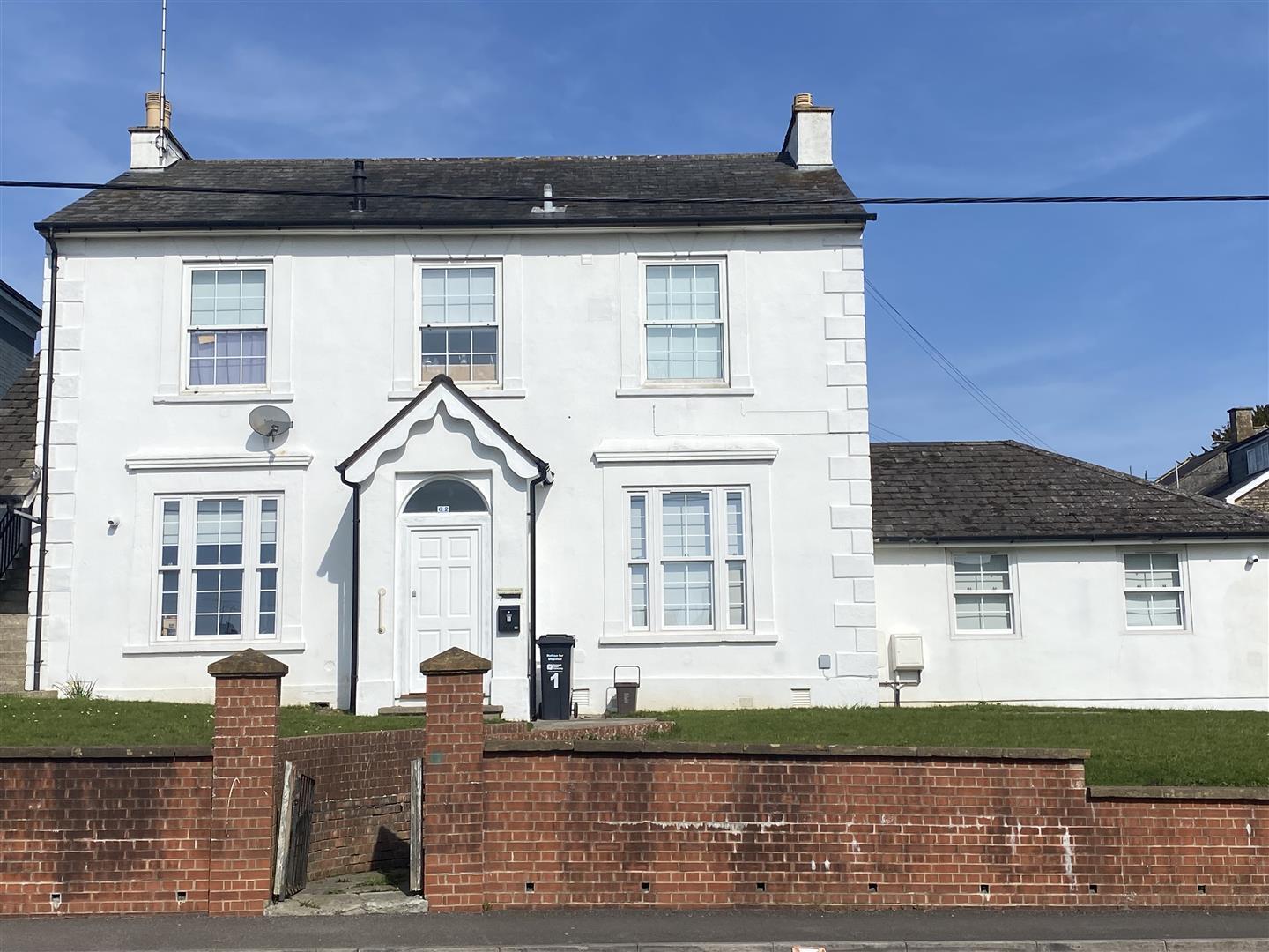 Flat Preston Road in Yeovil