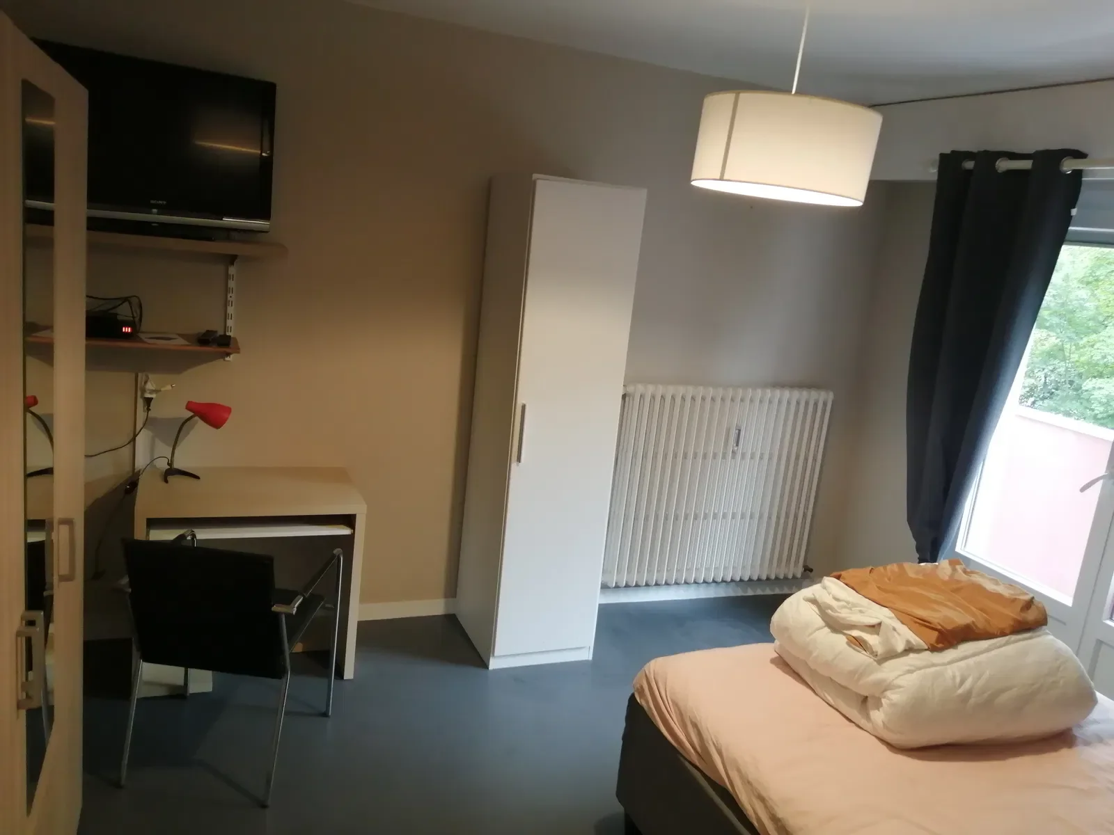 Room Autoroute Blanche in Gaillard