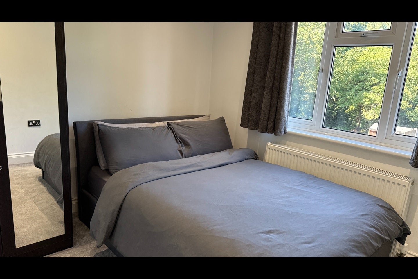 House Beatty Road in Greater London