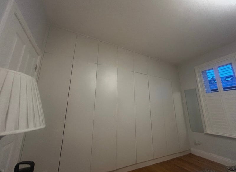 Room Rozel Road in Greater London