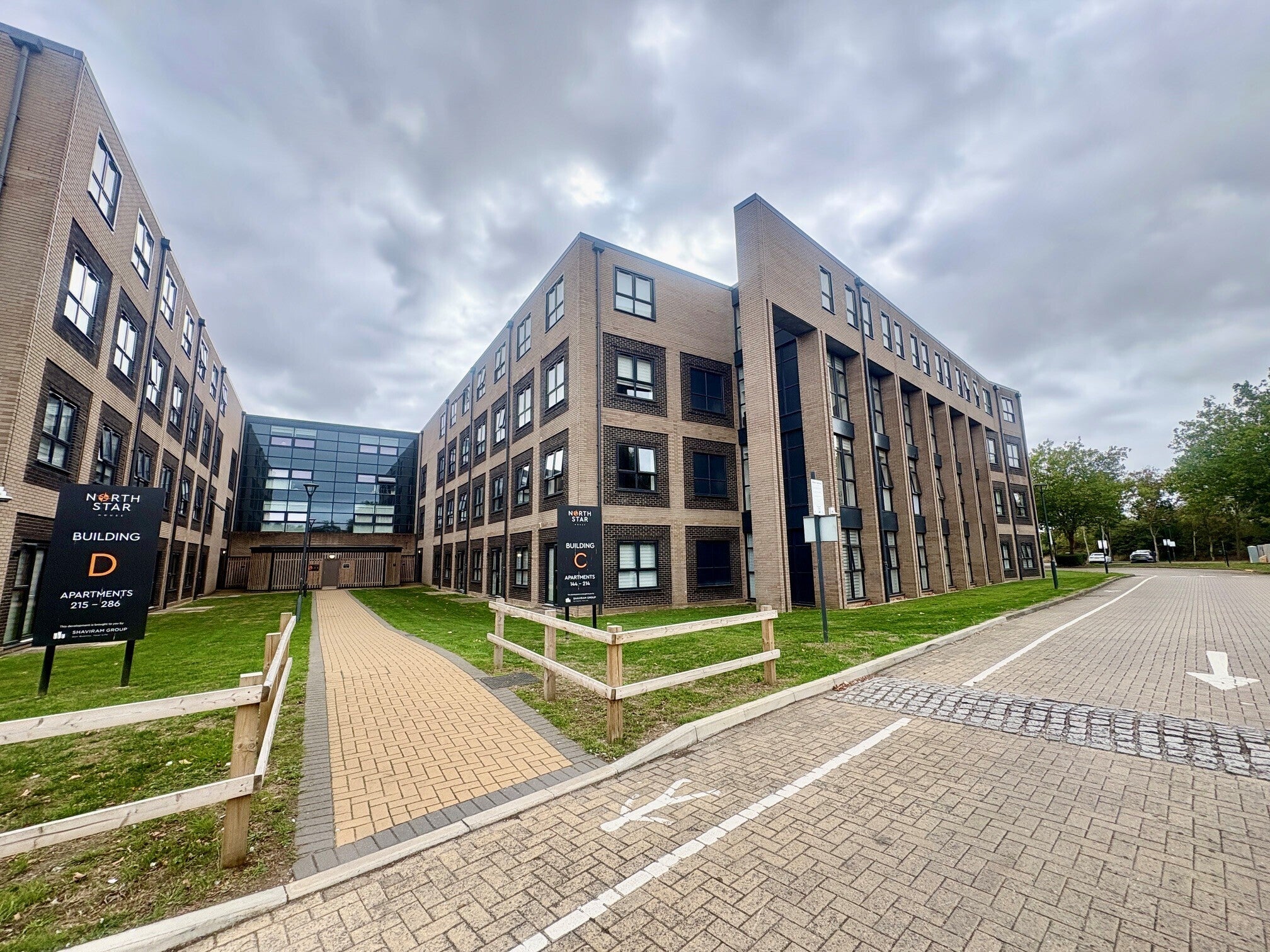 Flat North Star Avenue in Swindon