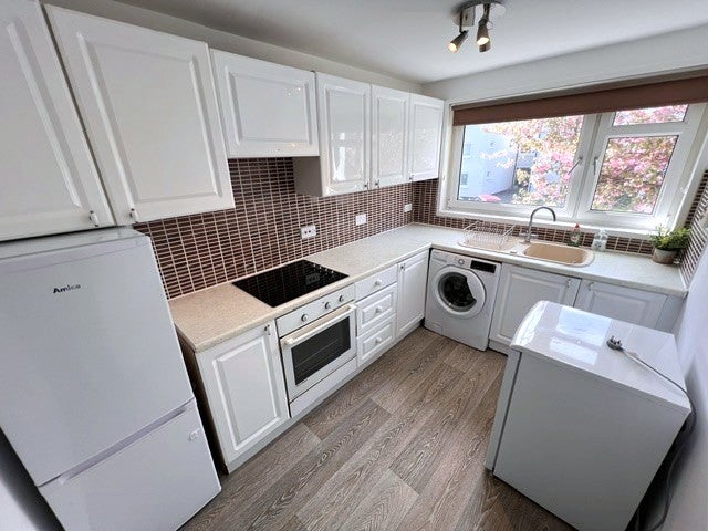 Flat Kirkton Place in East Kilbride
