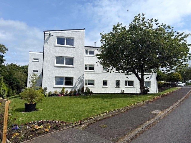 Flat Kirkton Place in East Kilbride