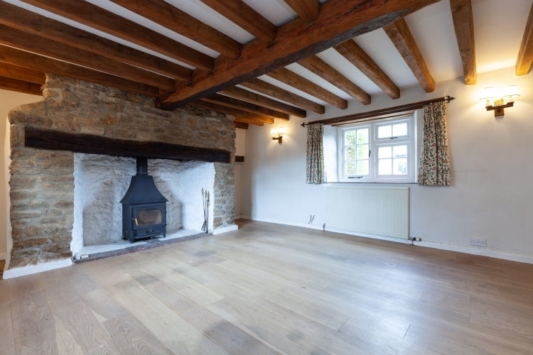 House Horseshoes Close in Vale of White Horse