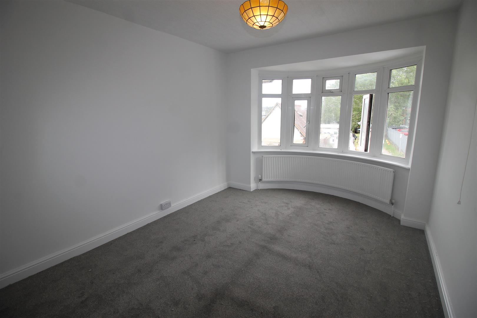 Flat West End Street in High Wycombe
