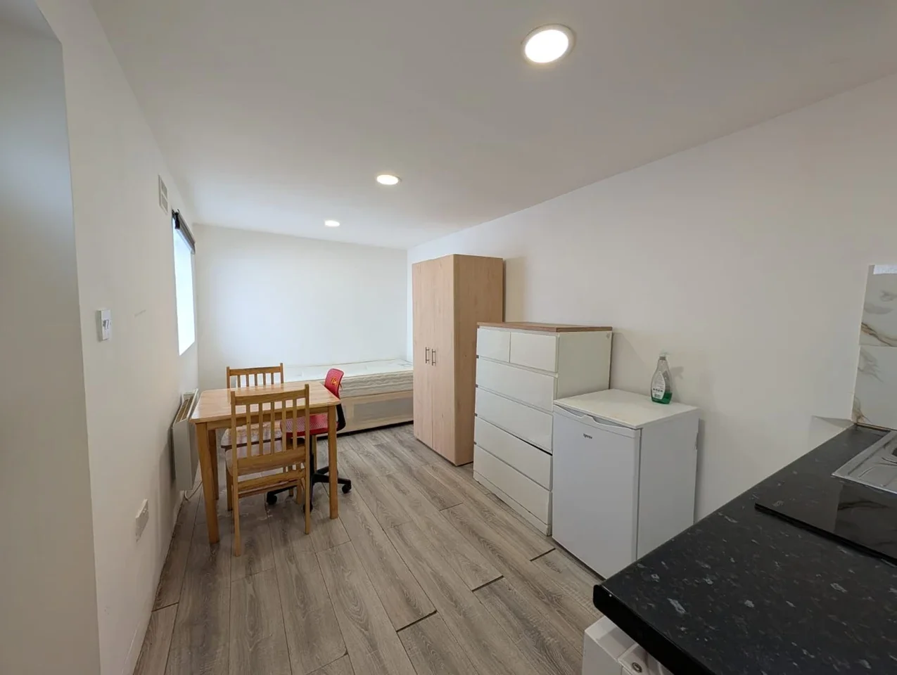 Flat Heathfield Gardens in Greater London