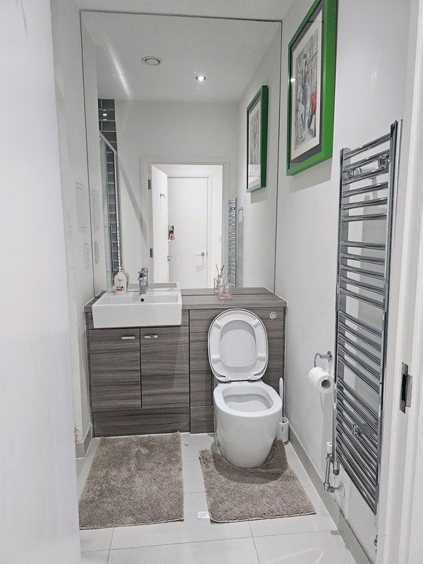 Room Frobisher Yard in Greater London