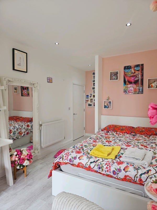 Room Frobisher Yard in Greater London