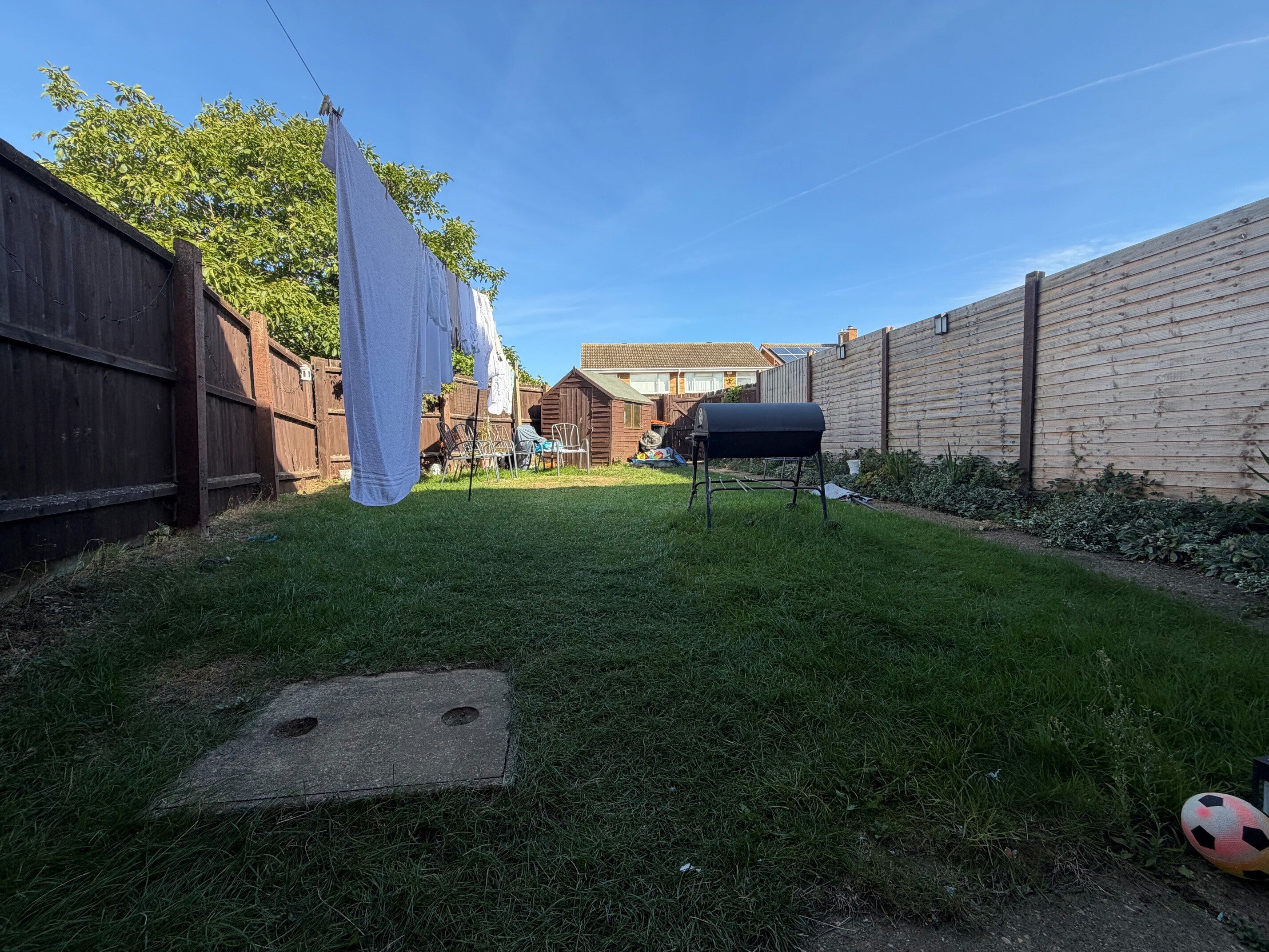 House Walnut Walk in Kempston