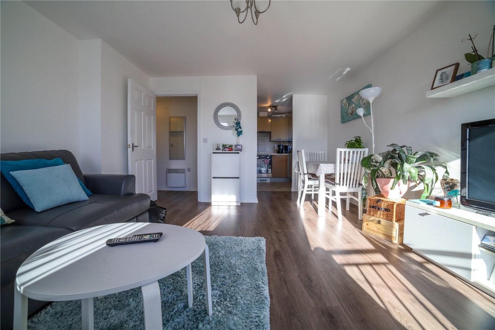 Flat Meadow Way in Reading