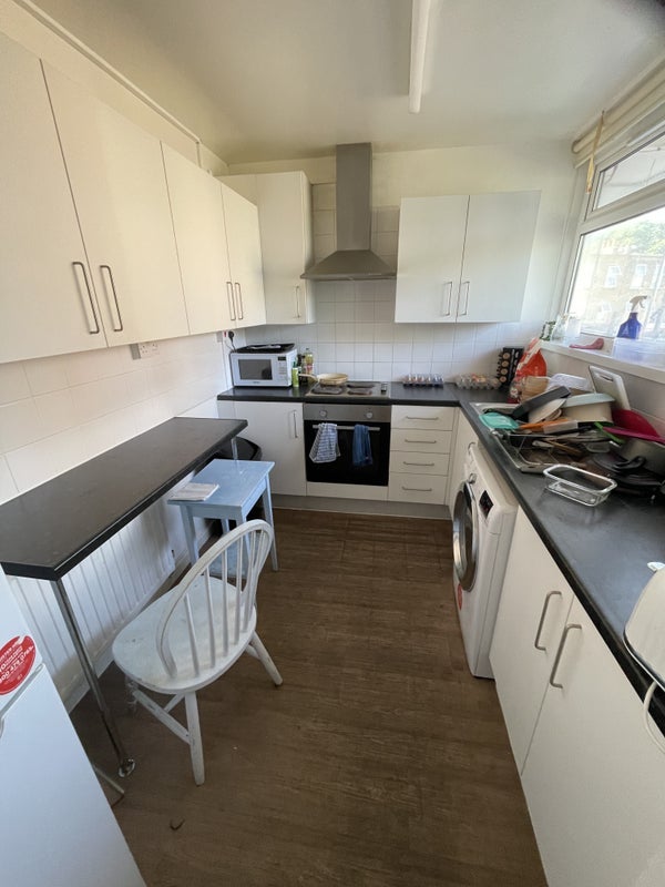 Room Camberwell Road in Greater London