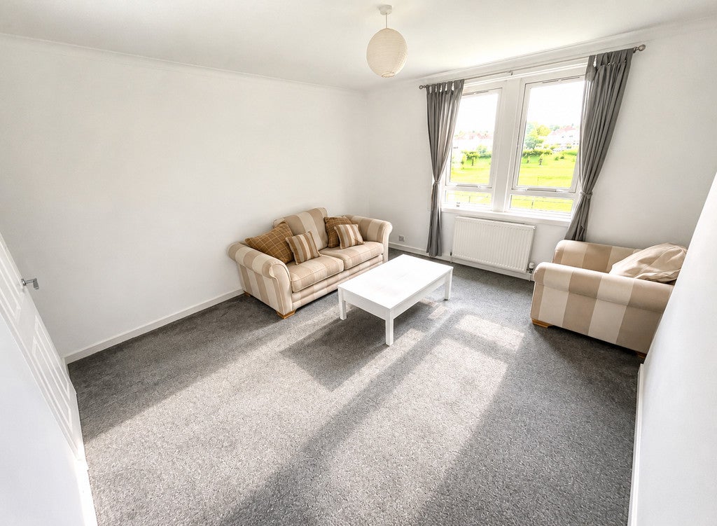 Flat Fisher Avenue in Kilsyth