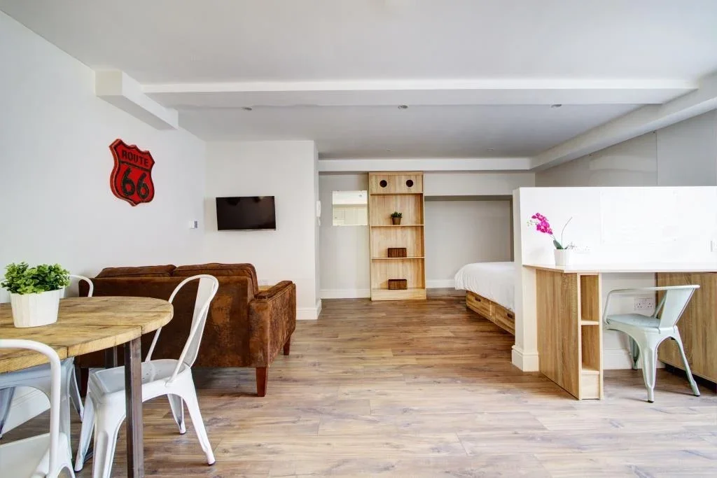 Flat Charleston House in Nottingham