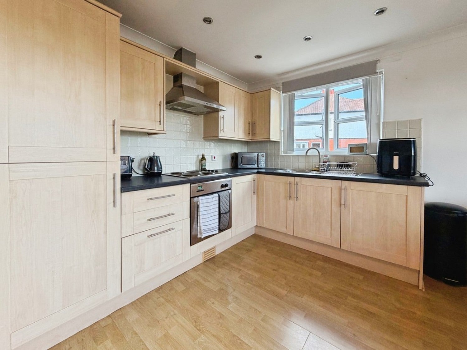 Flat Brookfield Avenue in Leeds