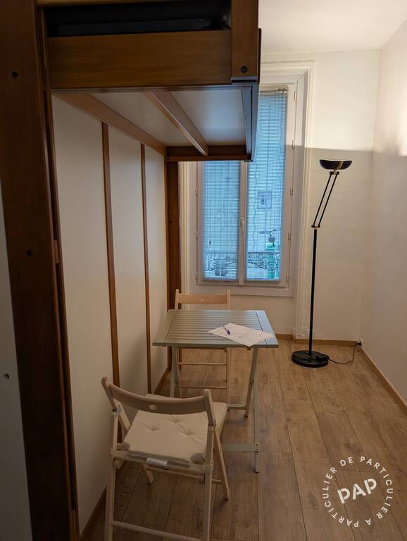 Flat Place du Général Kœnig in Paris