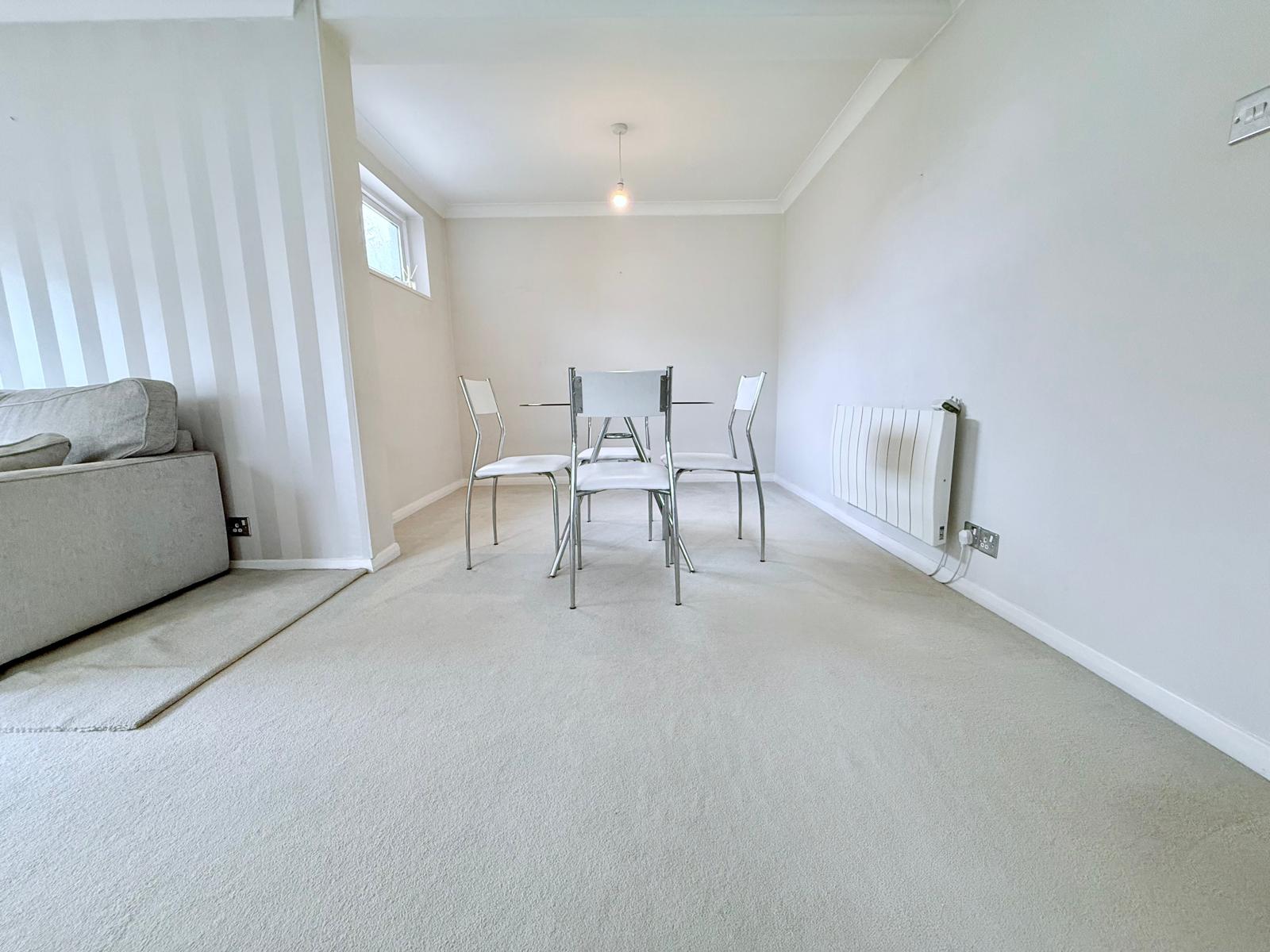 Flat Radstocks in Billericay