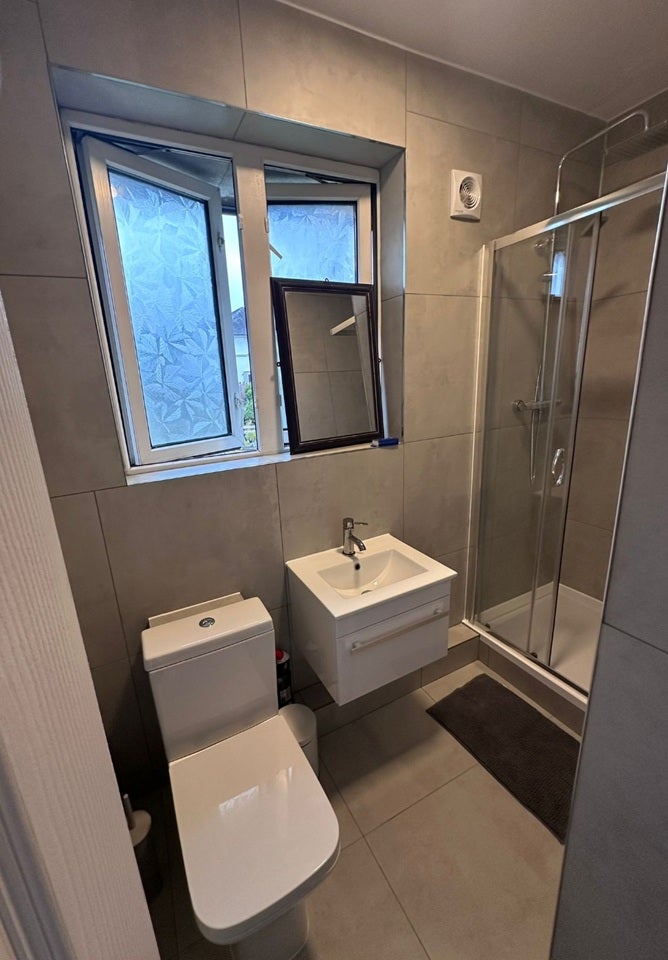 House Darcy Road in Greater London