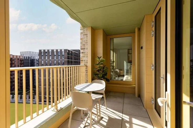 Flat New Mill Road in Greater London
