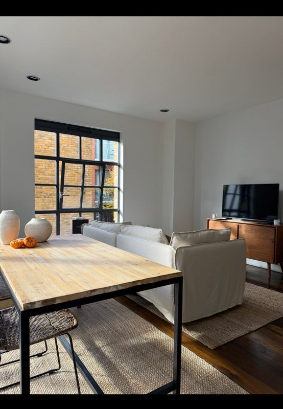 Room Clapham Common North Side in Greater London
