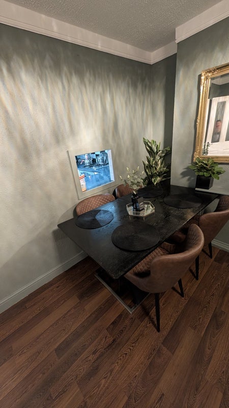 Room Challice Way in Greater London