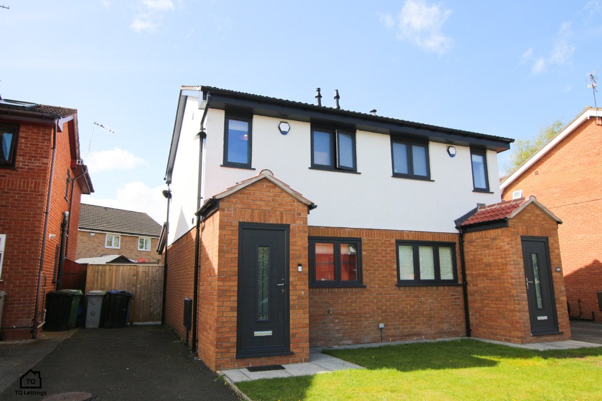 House Barlow Road in Trafford