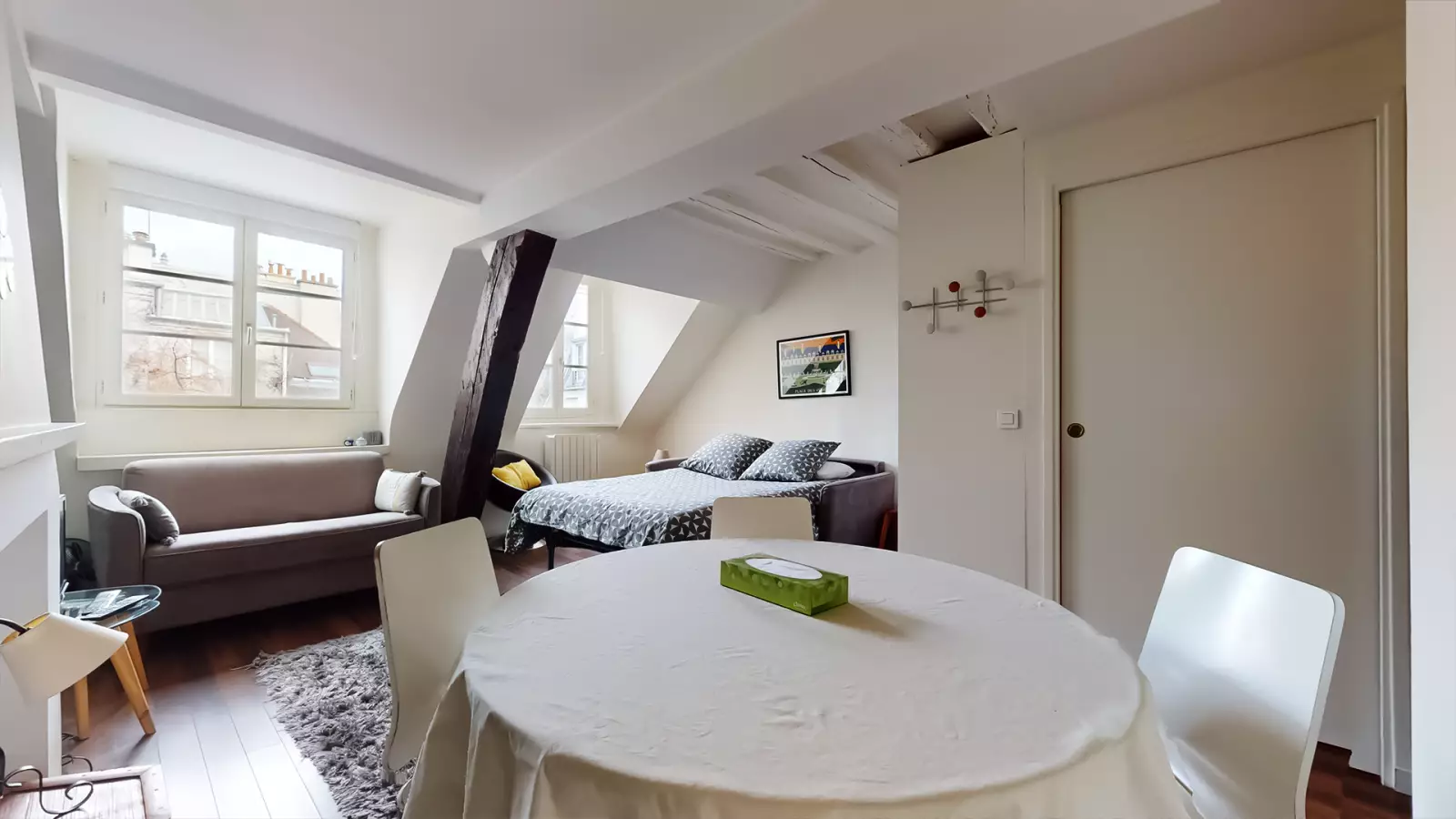 Flat Rue des Guillemites in Paris