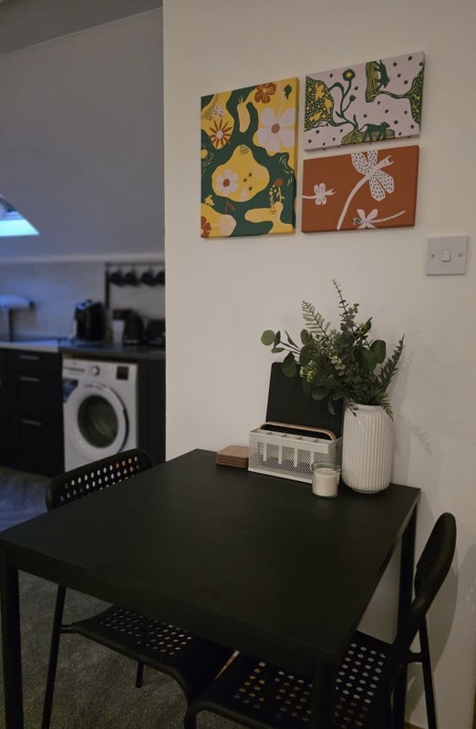 Flat Dene Crescent in Bradford