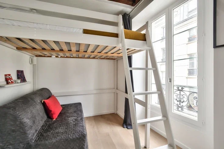 Flat Rue de l'Échiquier in Paris
