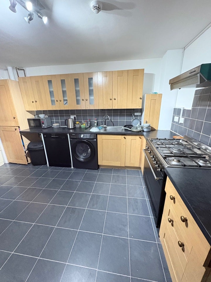 Room Waterside in Milton Keynes
