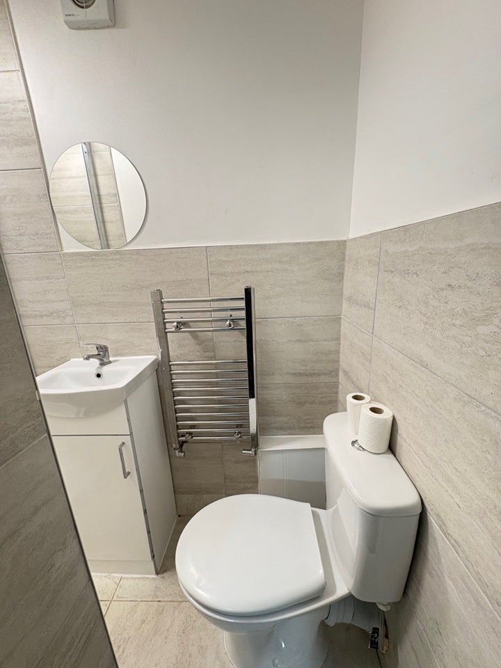 Room Waterside in Milton Keynes