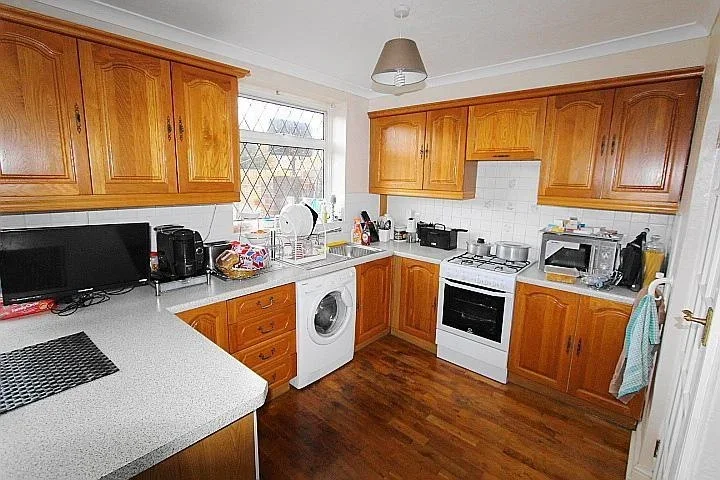 House Townson Avenue in Greater London