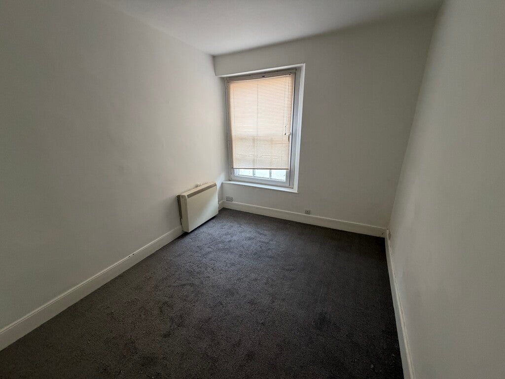 Flat Winner Hill Road in Paignton