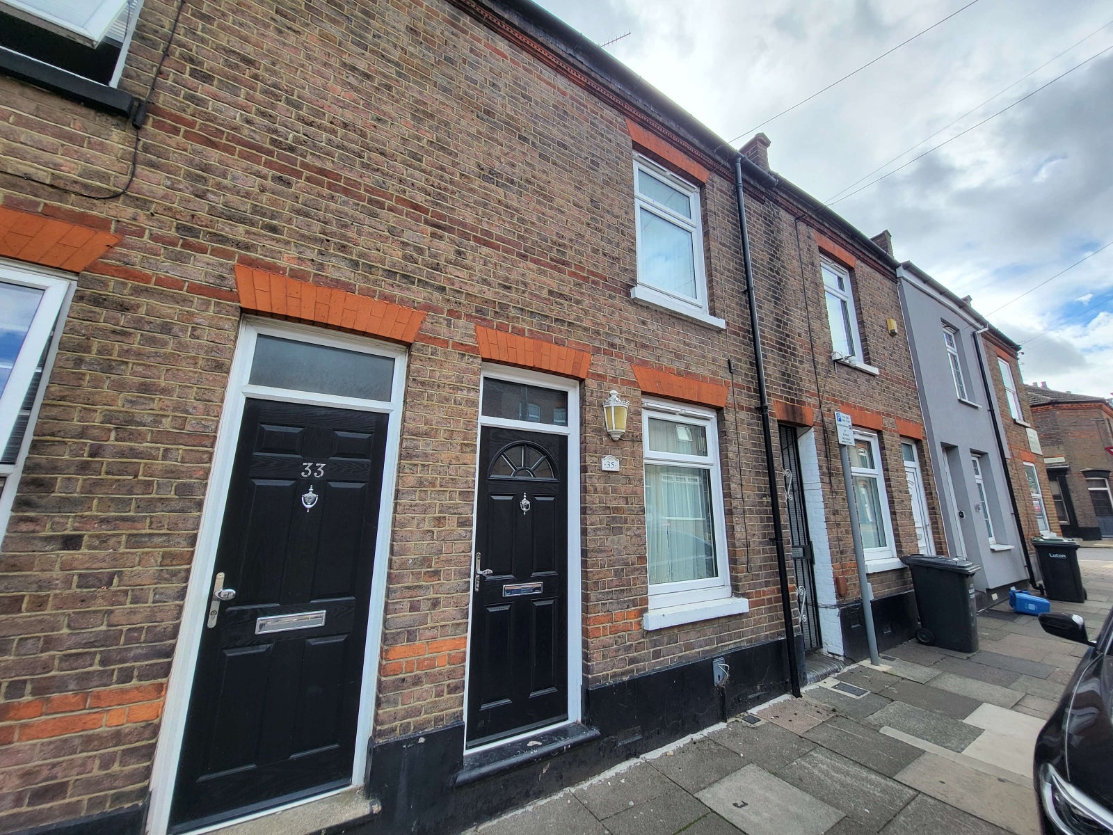 House Cambridge Street in Luton