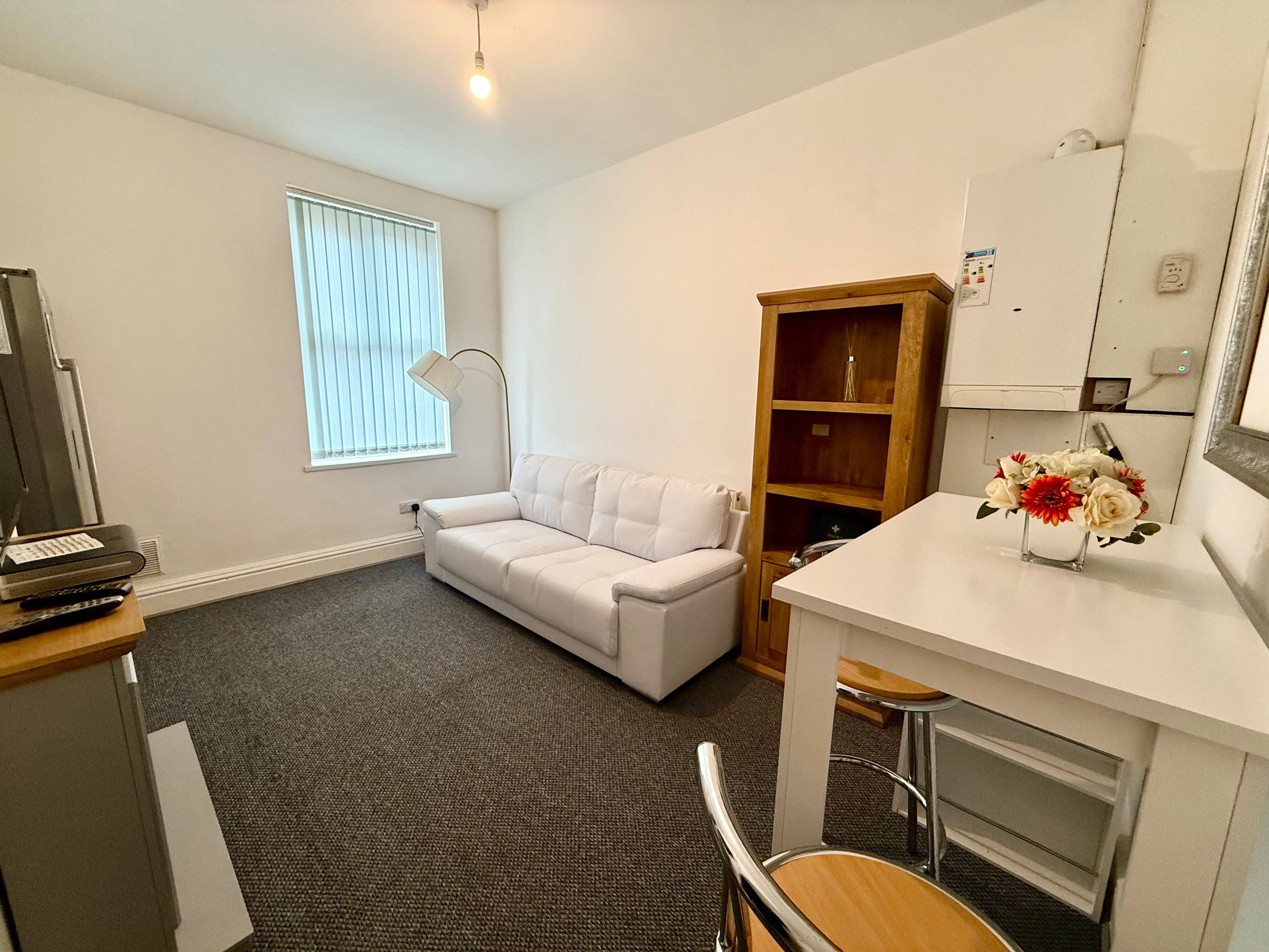 Room Moss Lane East in Manchester