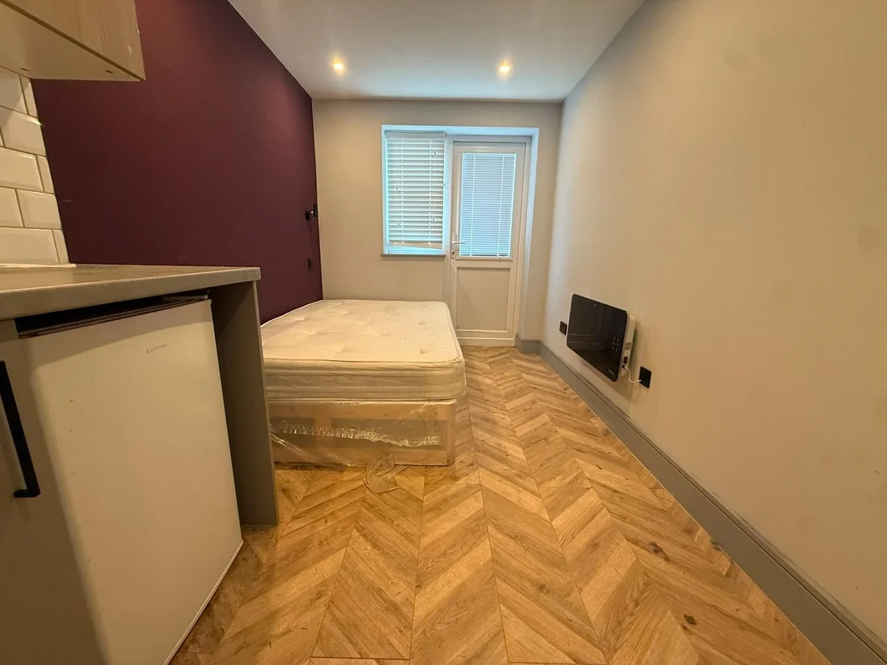Flat Lavender Rise in Greater London