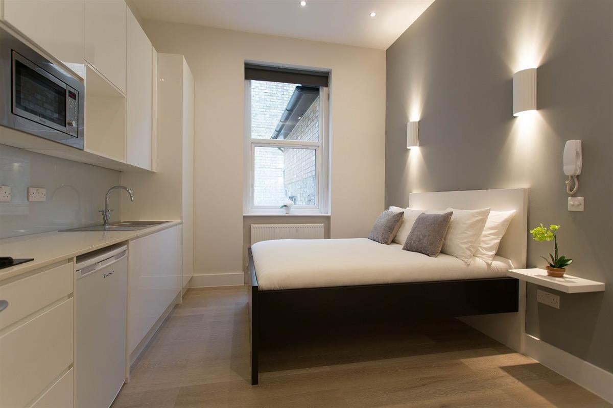 Flat Hornsey Road in Greater London