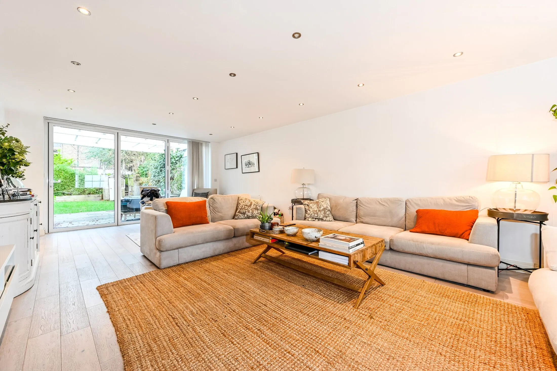 House Canonbury Park North in Greater London