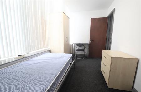 Room London Road in Newcastle-under-Lyme