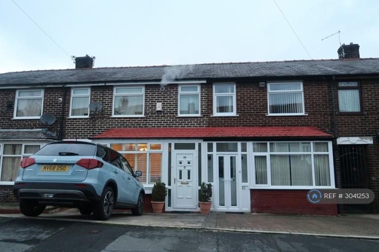 House Chudleigh Road in Manchester