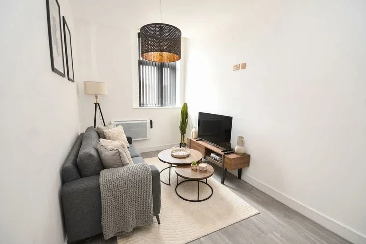 Flat Burrell Street in Wakefield
